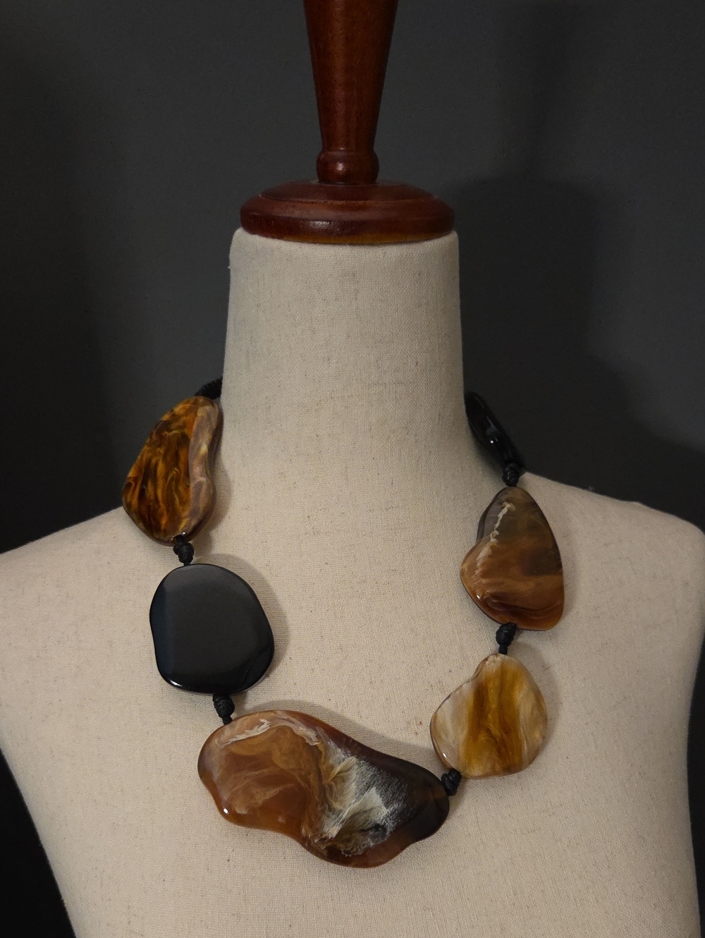 Tortoise Shell Flat Pebble Chunky Necklace